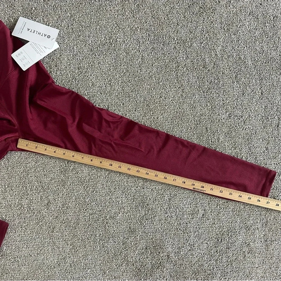 NWT Athleta Elation Shine Tight Red Shinmer Leggings Size Small - Picture 10 of 10